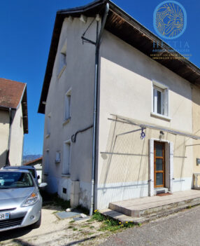 St Joseph de Rivière maison de village avec terrain