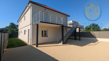 Élégance, modernité et jardin privatif aux portes de Grenoble   Appartement 4 pièces neuf, 100 m2 à Eybens