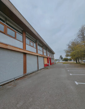 A VENDRE Bâtiment commerce / bureaux 1717 m2 sur terrain de 6000 m2
