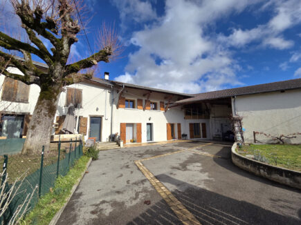 Maison 150 m2 et T2 indépendant 46m2