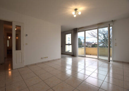 T2 avec Balcon ET garage FONTANIL