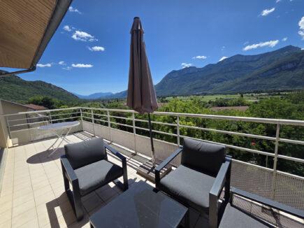 Voreppe appartement 86 m2 dernier étage