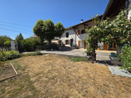 Maison 150 m2 et T2 indépendant 46m2